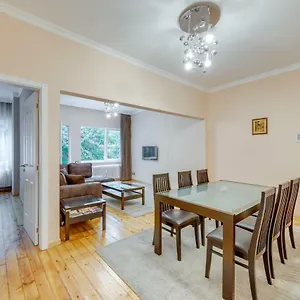 Central Apartment Appartamento Sofia